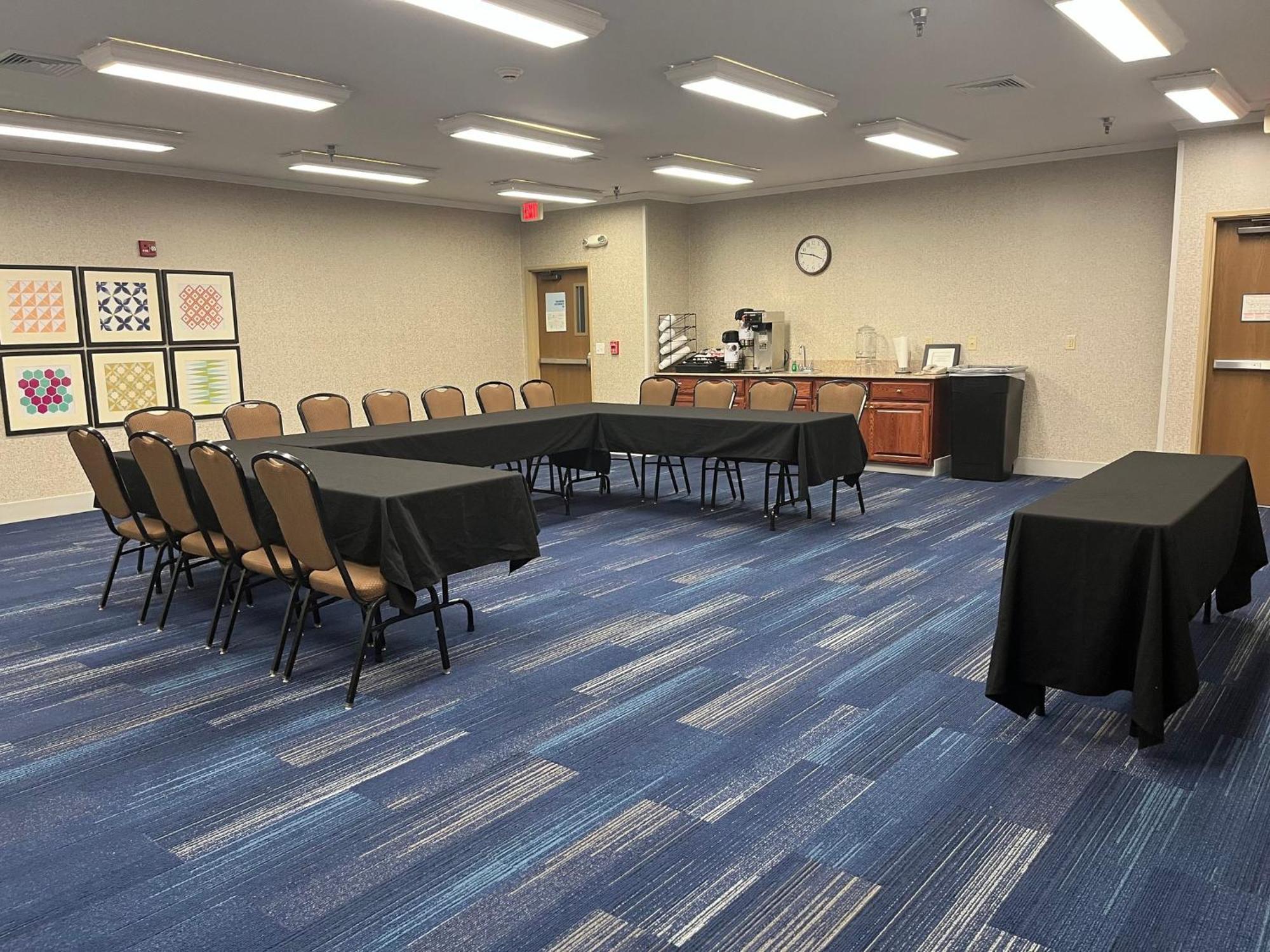 Holiday Inn Express Hotel & Suites Sioux Falls At Empire Mall By Ihg Extérieur photo